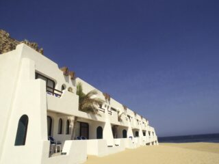 Hotels In Los Cabos Predict 350 Thousand Tourists For March: Largest Estimate In History