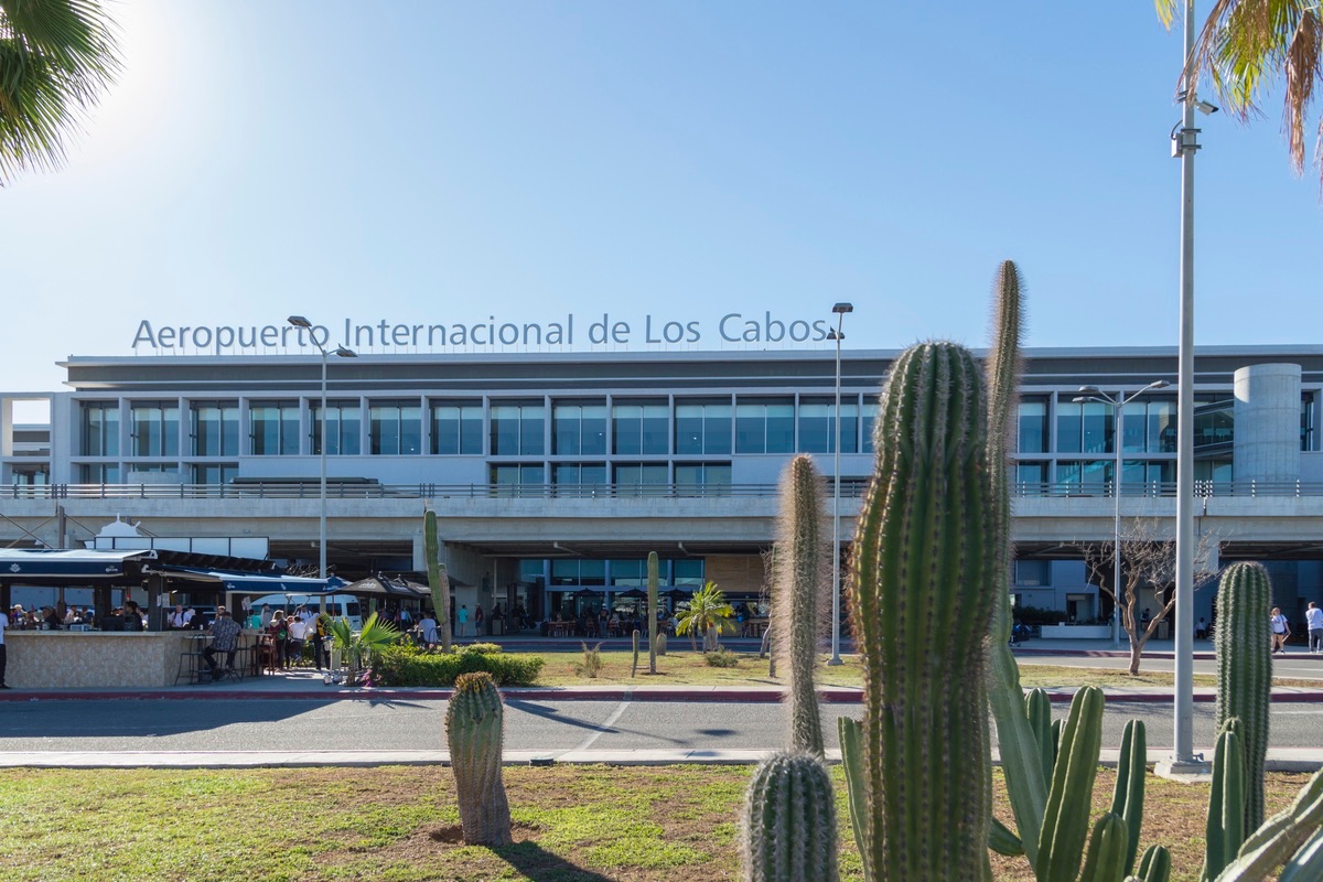 los-cabos-international-airport-sets-record-number-of-flights-the