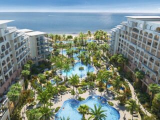 New All Suite Resort ‘Villa La Valencia’ Opens In Los Cabos