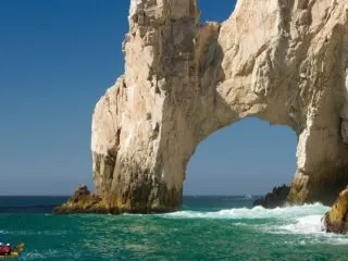Tourists Trapped At Los Cabos Arch Amid Rough Seas And High Winds