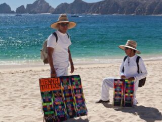 40 Vendors Per Day Being Removed From Los Cabos Beaches