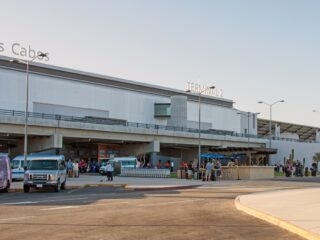Best Transportation Options From Los Cabos Airport