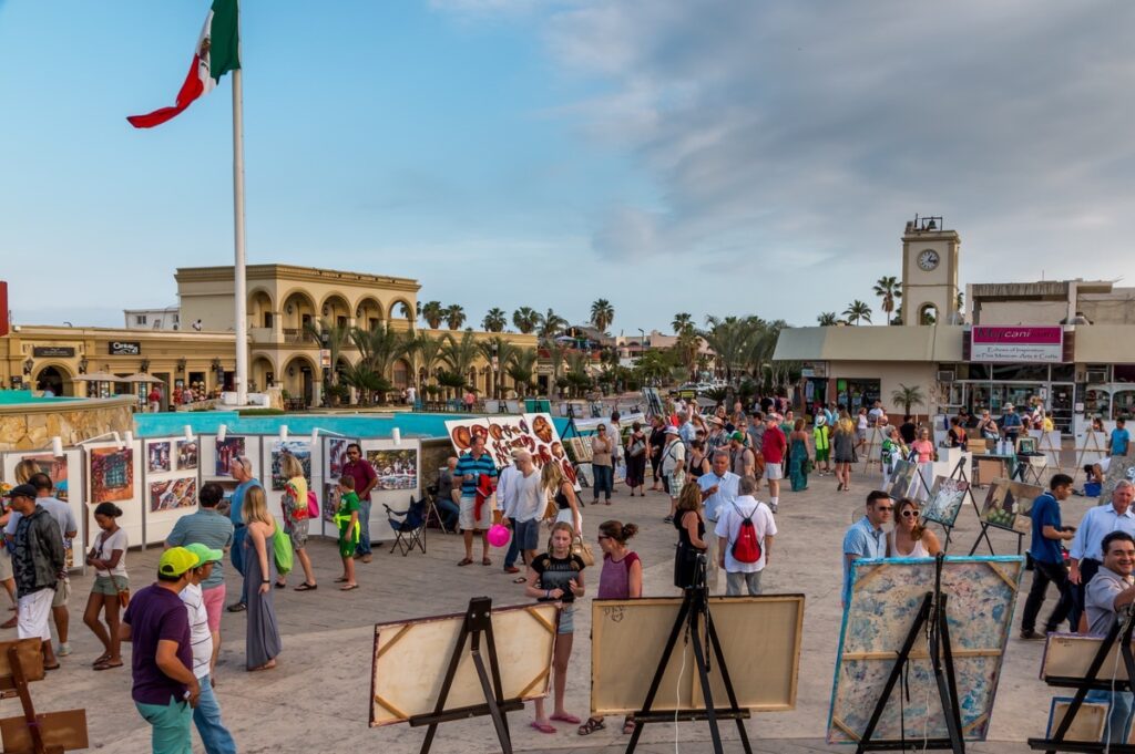 Mexican art market.