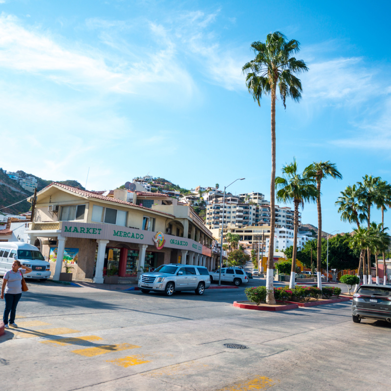 cars on cabo san lucas street