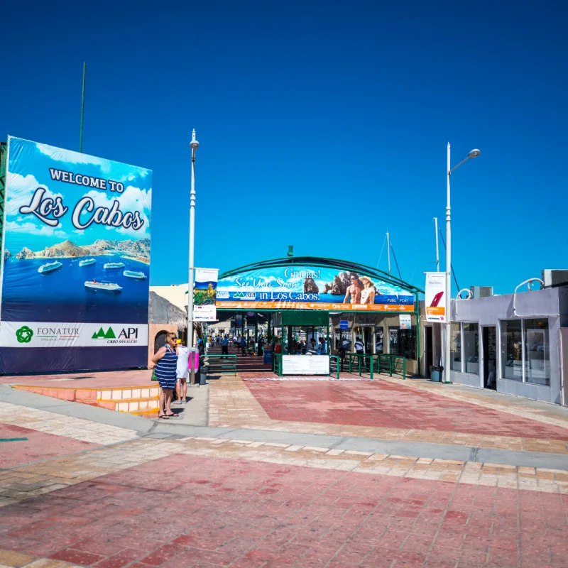 line for tourist boats