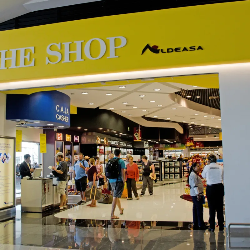 store in airport