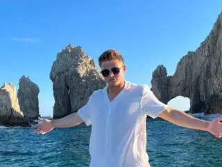 Jets Quarterback Zach Wilson Vacationing In Cabo