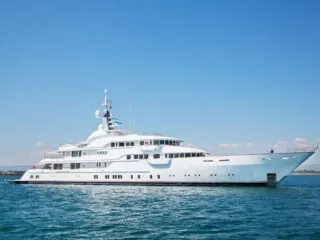Billionaire’s Super Yahct Spotted In Los Cabos