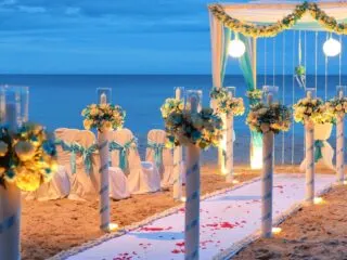Los Cabos Has Become A Hotspot For Destination Weddings