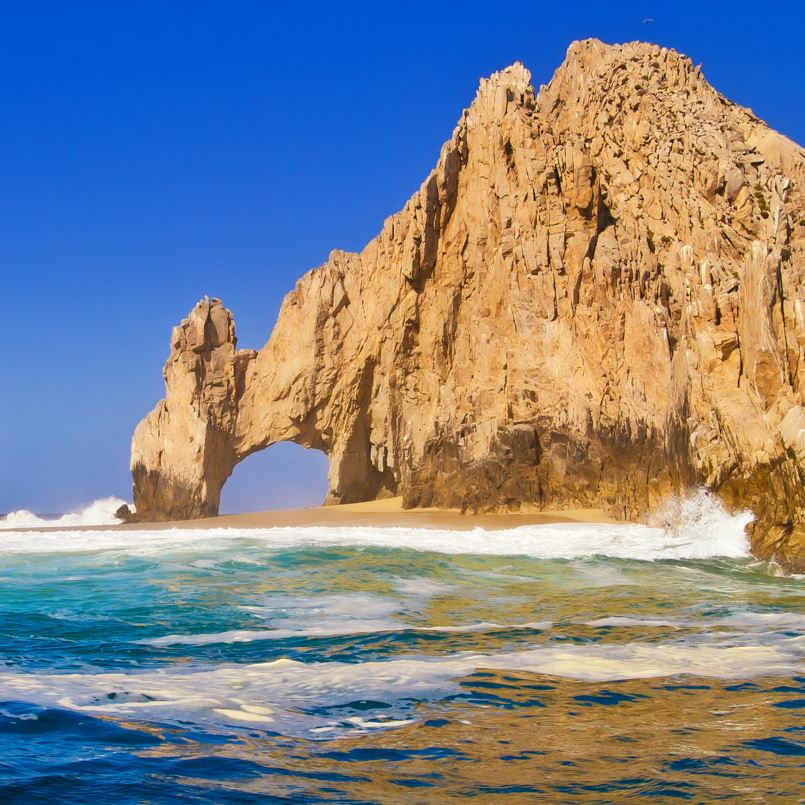 Rough Waves Hitting The Los Cabos Arch