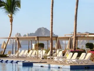 Cabo pool and ocean