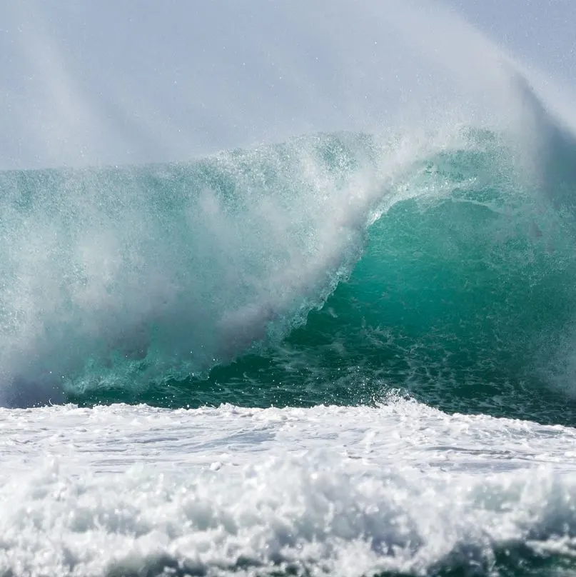 Tall waves in Los Cabos