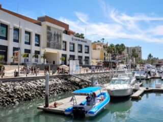 Top 5 Los Cabos Shopping Centers For Your Winter Getaway