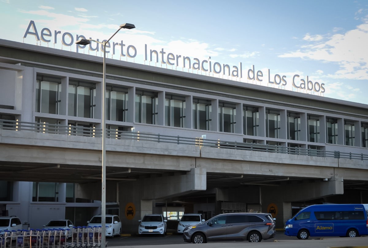 Los-Cabos-Airport.jpg