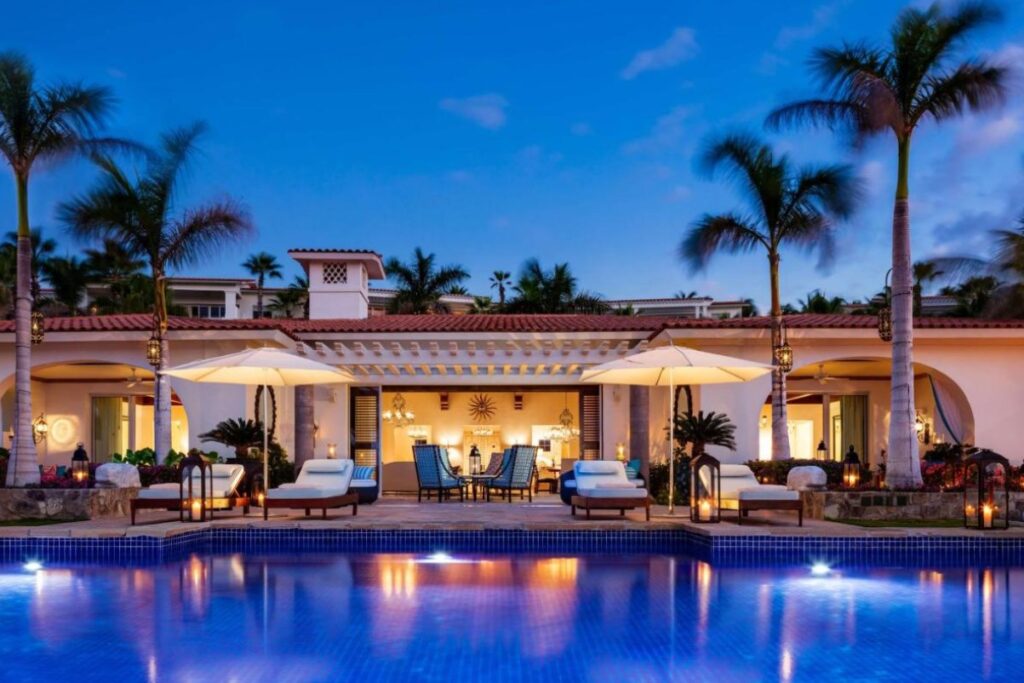 These 3 Lixury All-Inclusive Resoirts In Los Cabos Are Over $1500 Per Night