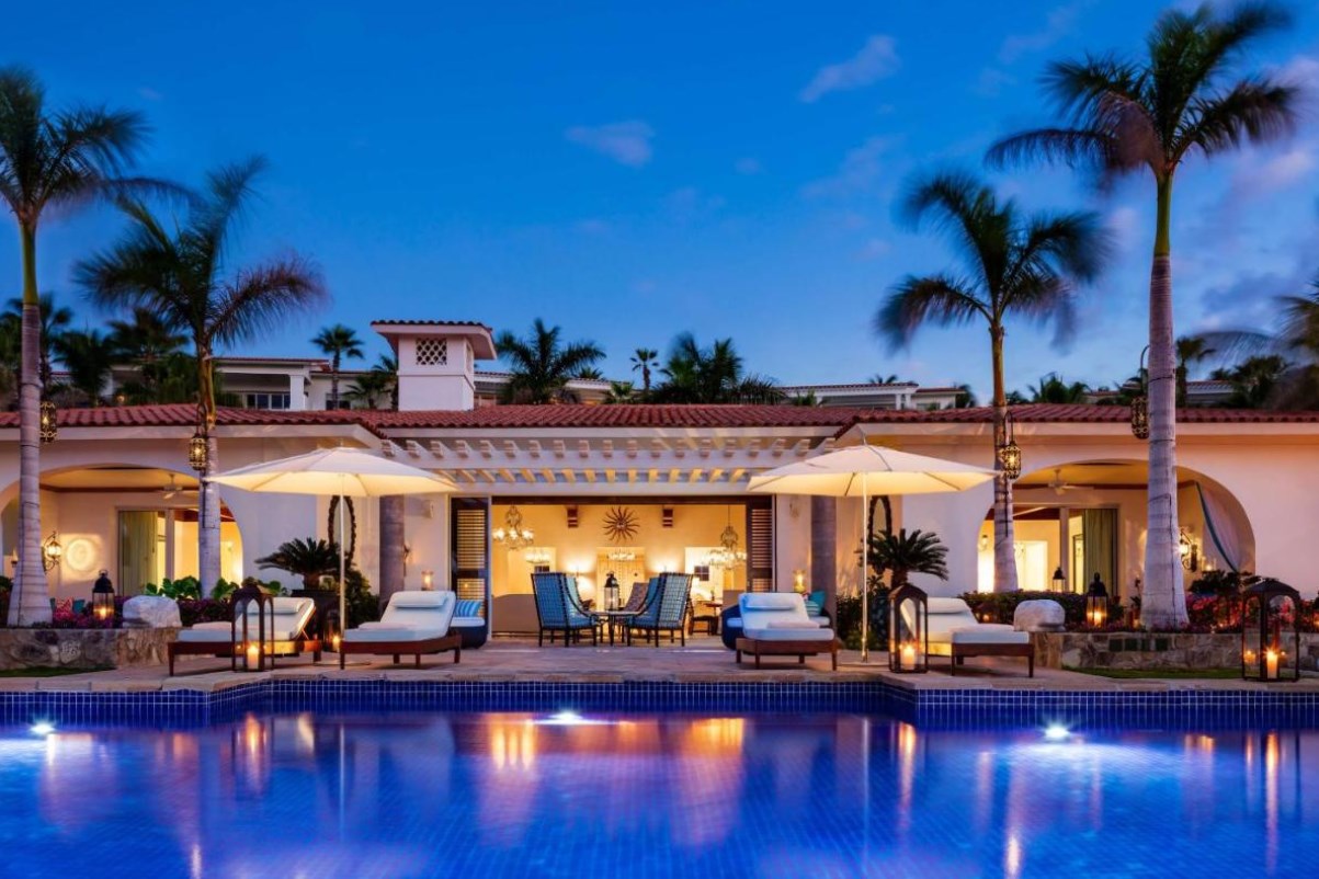 These 3 Luxury All Inclusive Resorts In Los Cabos Cost Over $1500 Per Night