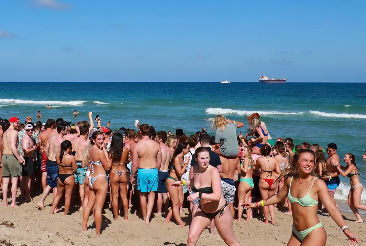 Over 30,000 Students Heading To Los Cabos For Spring Break - Here’s What Travelers Should Know