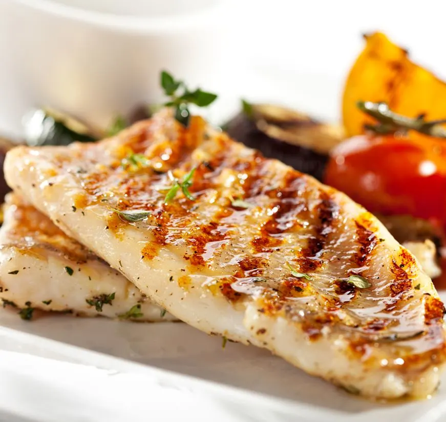 Grilled fish with vegetables