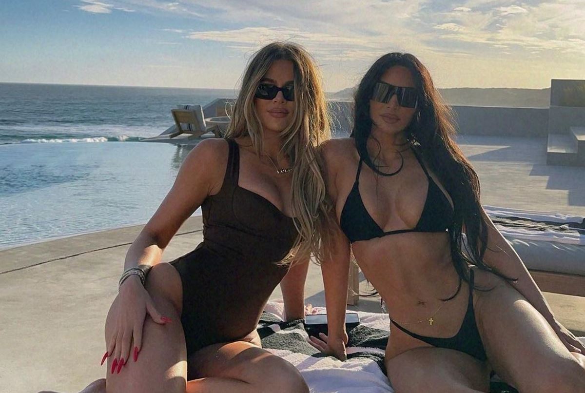 Kim And Khloé Kardashian Spotted Vacationing In Los Cabos