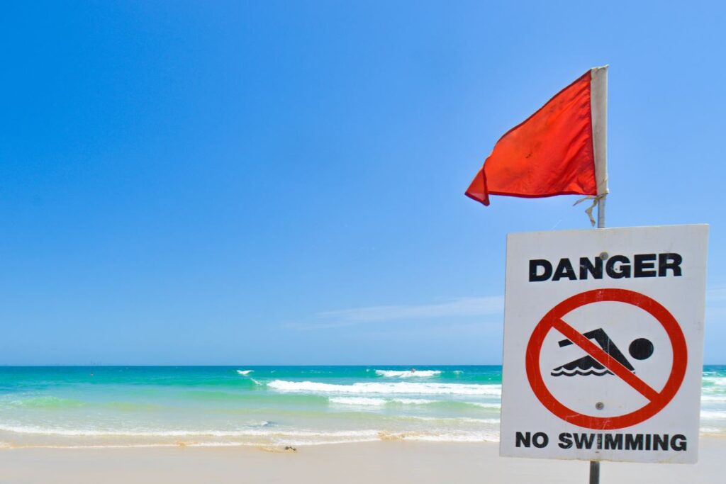 Los Cabos Beaches Deploy Red Flags As High Winds Threaten Safety This Week
