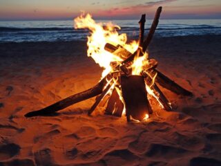 Tourists Warned Against Creating Bonfires On Los Cabos Beaches
