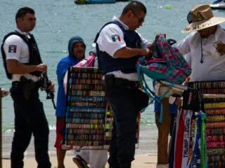 Los Cabos Officials Cracking Down On Illegal Street Vendors