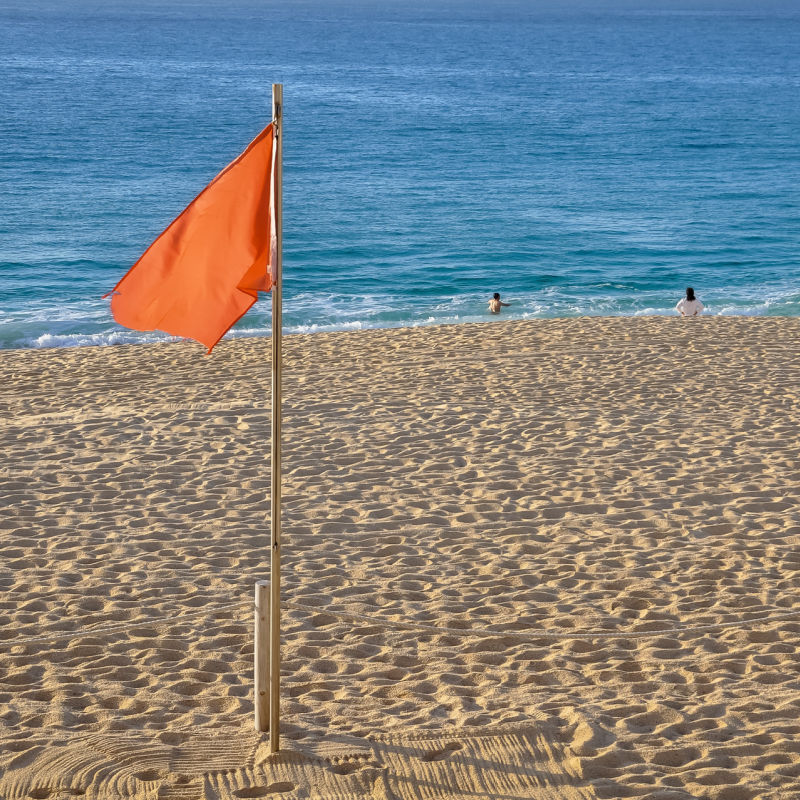 red flag on Cabo beach