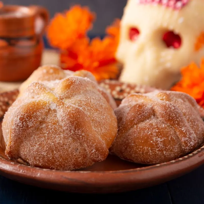 Freshly baked pan de muerto