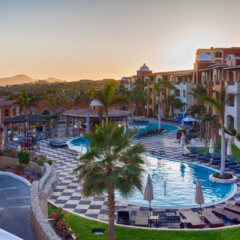Los Cabos resort pool
