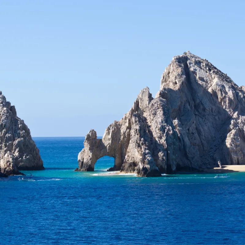 Famous rock formation El Arco in Los Cabos