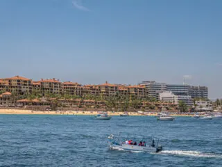 Top 5 Reasons This Is The Most Popular Beach In Los Cabos