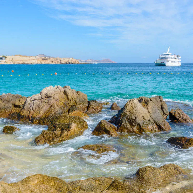 El Chileno Beach, yacht approaching