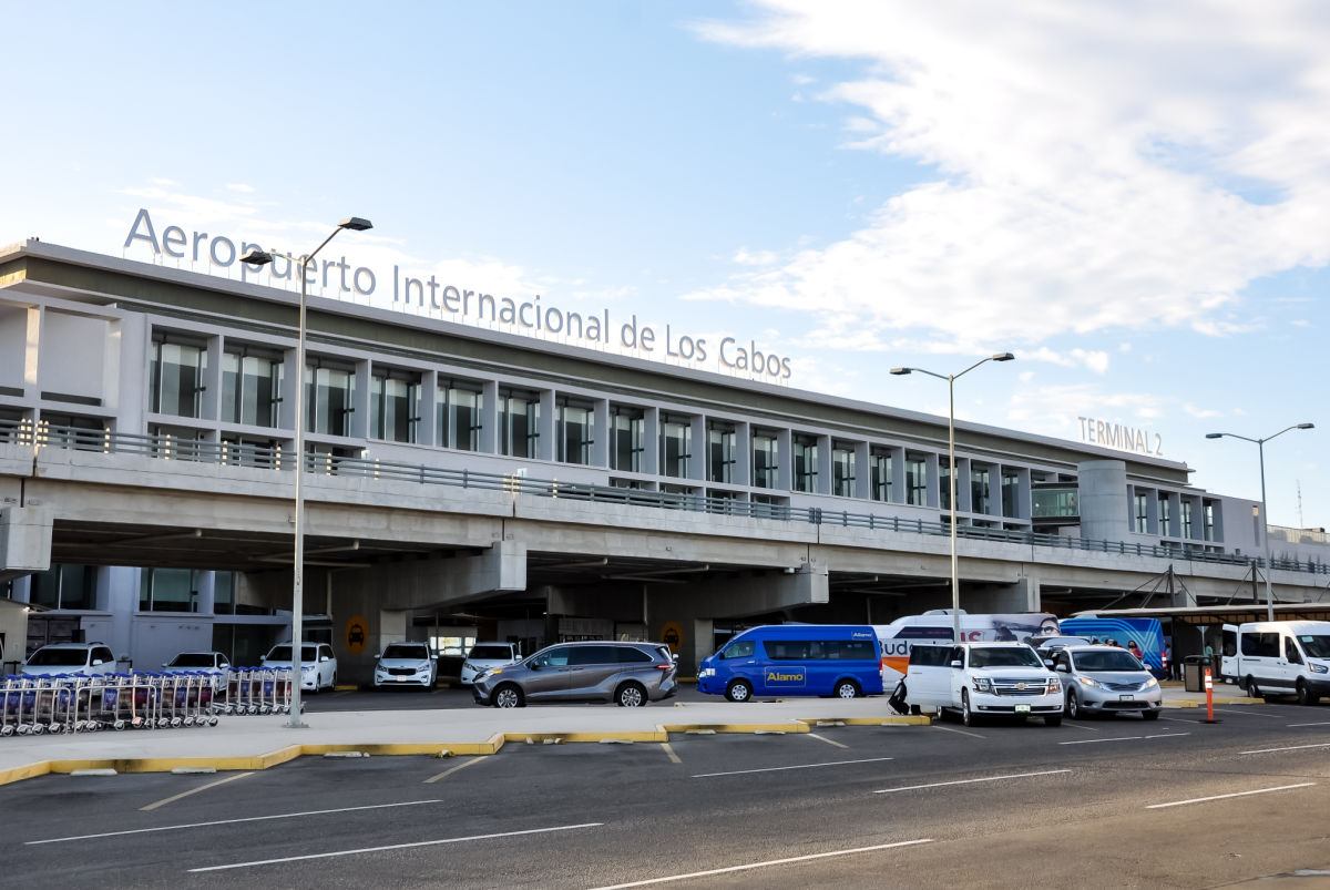 Exterior view of los cabos airport