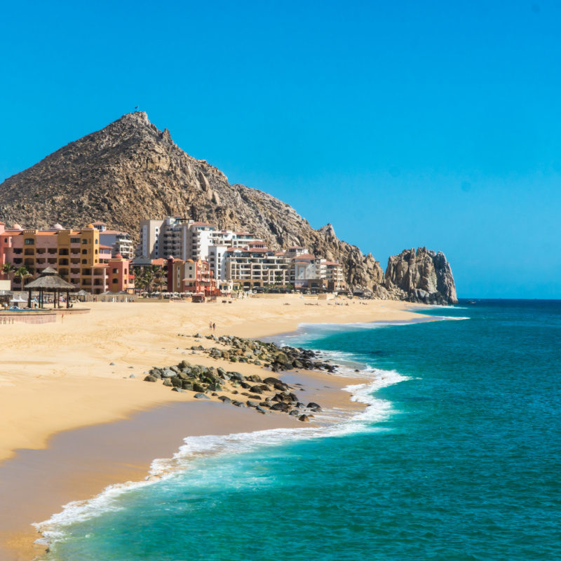 Luxury beachfront resorts in Los Cabos