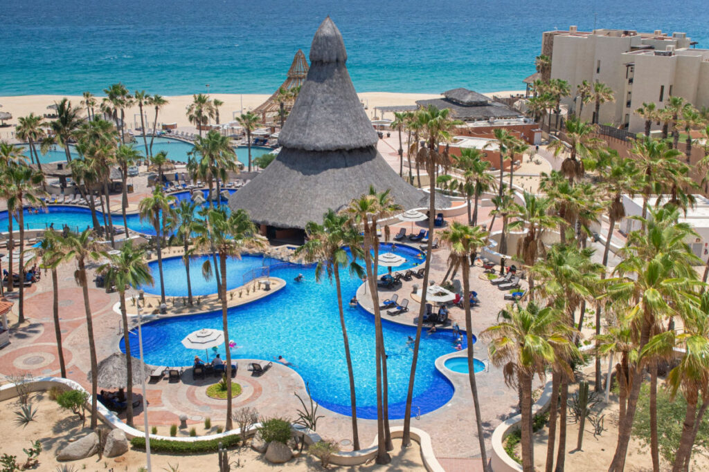 What Los Cabos Travelers Should Know As Hotels Quickly Fill Up For This Winter 