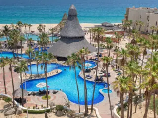 What Los Cabos Travelers Should Know As Hotels Quickly Fill Up For This Winter 