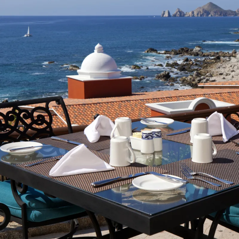 beachside table in Los Cabos