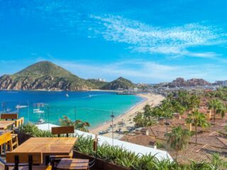 3 Reasons Why Americans Are Flocking to Los Cabos This Winter 
