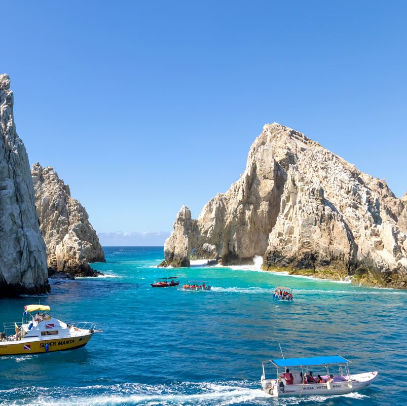 Cabo San Luca Arch,  Playa del Divorcio boat tours secluded beaches