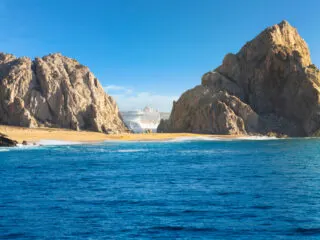 Los Cabos Beaches Remain Safe Despite Recent Incidents