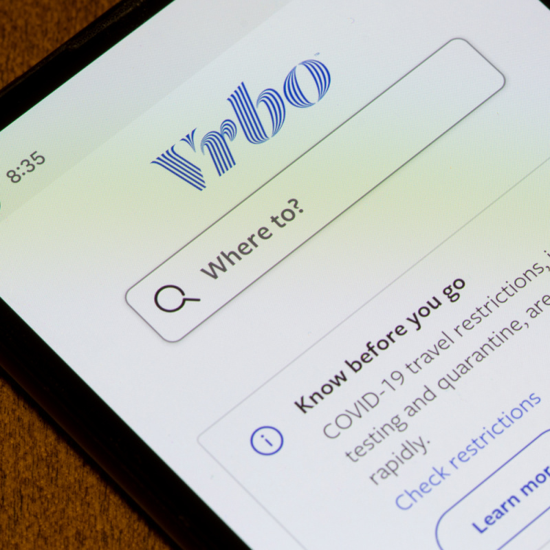 VRBO Pulled Up on a Smartphone