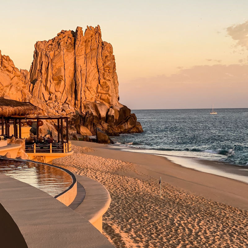 Stunning Los Cabos Beach Next to a Beautiful Infinity Pool