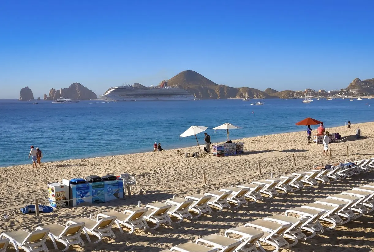 Still No Direct Flights From Florida to Los Cabos We Dig Into Why (And If They're Coming!)