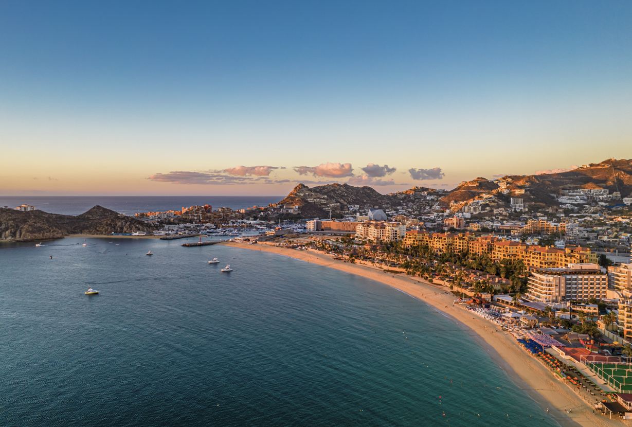 C:\Users\Home\Desktop\The Secret to a Perfect Los Cabos Vacation Comes Down to Answering This One Question