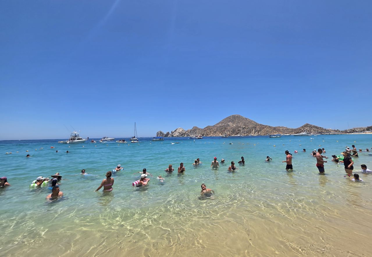 We Just Spent 3 Days On Medano Beach: Here's What It's Really Like This Summer In Cabo