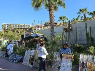 This Is The One Item You Should Never Buy From Cabo Vendors According To Traveler Forums