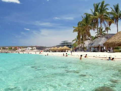 3 Reasons Why La Paz Just Set An All-Time Tourism Record With Over 1 Million Passengers