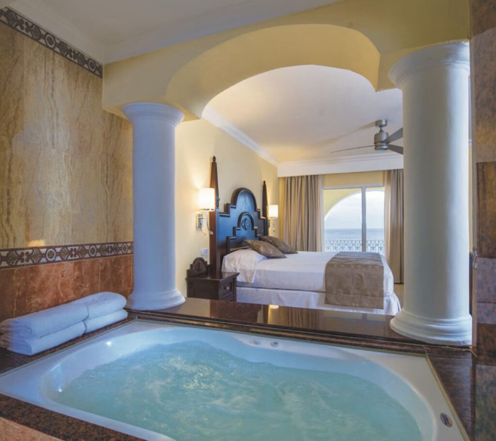 Hotel Riu Palace Cabo Private Hot tub