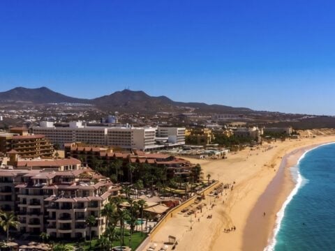 Tipping At Cabo Resorts In 2026 Who Makes The Most