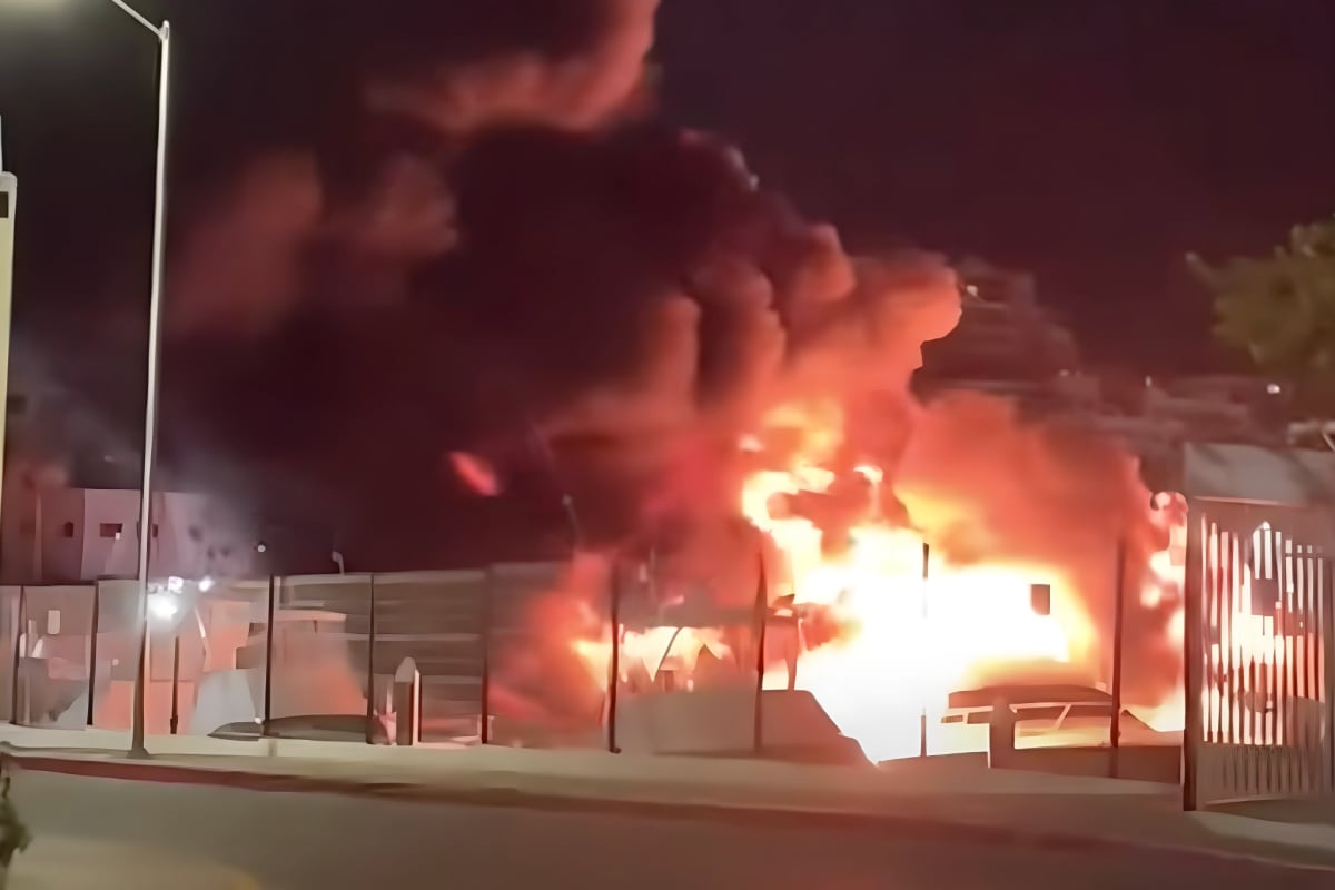 Fire at Cabo marina
